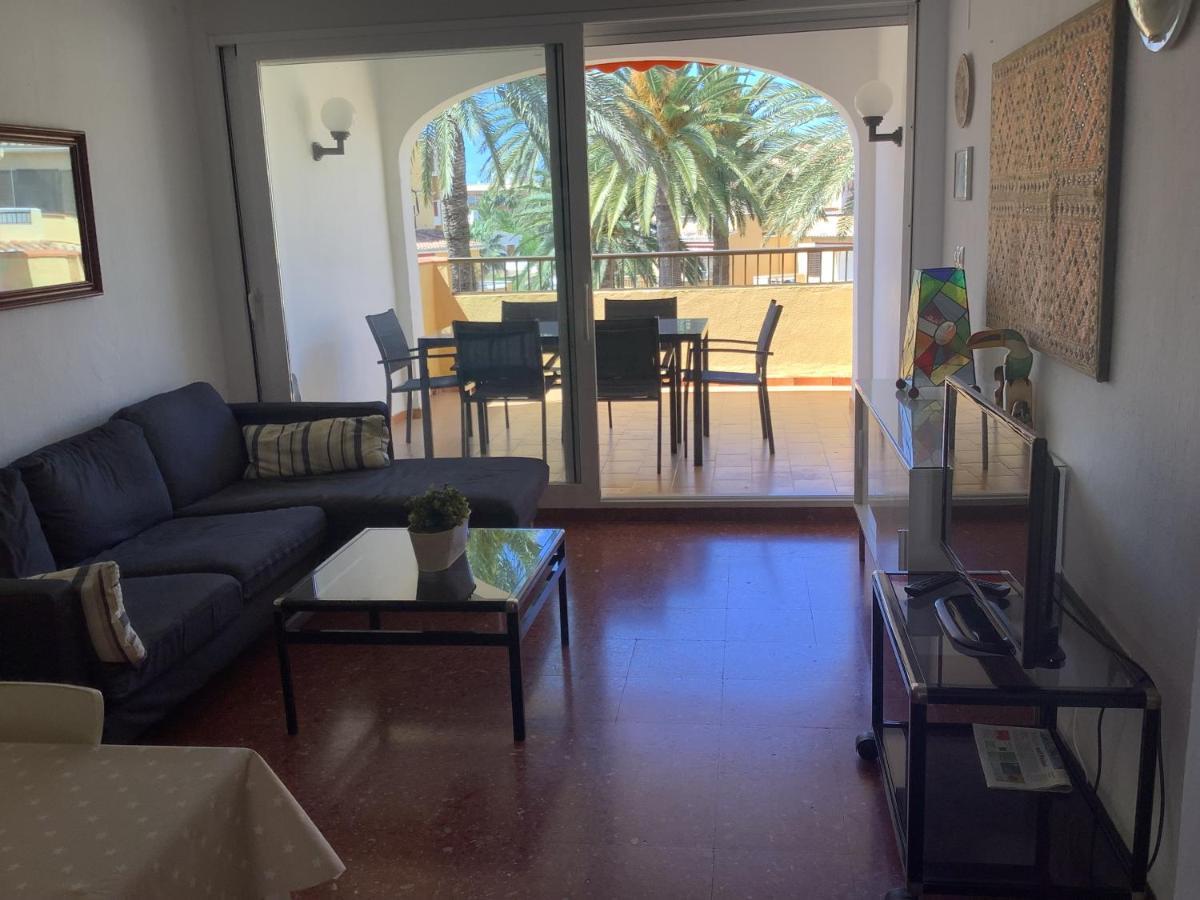 Urbanizacion primera línea de playa Denia Exterior foto