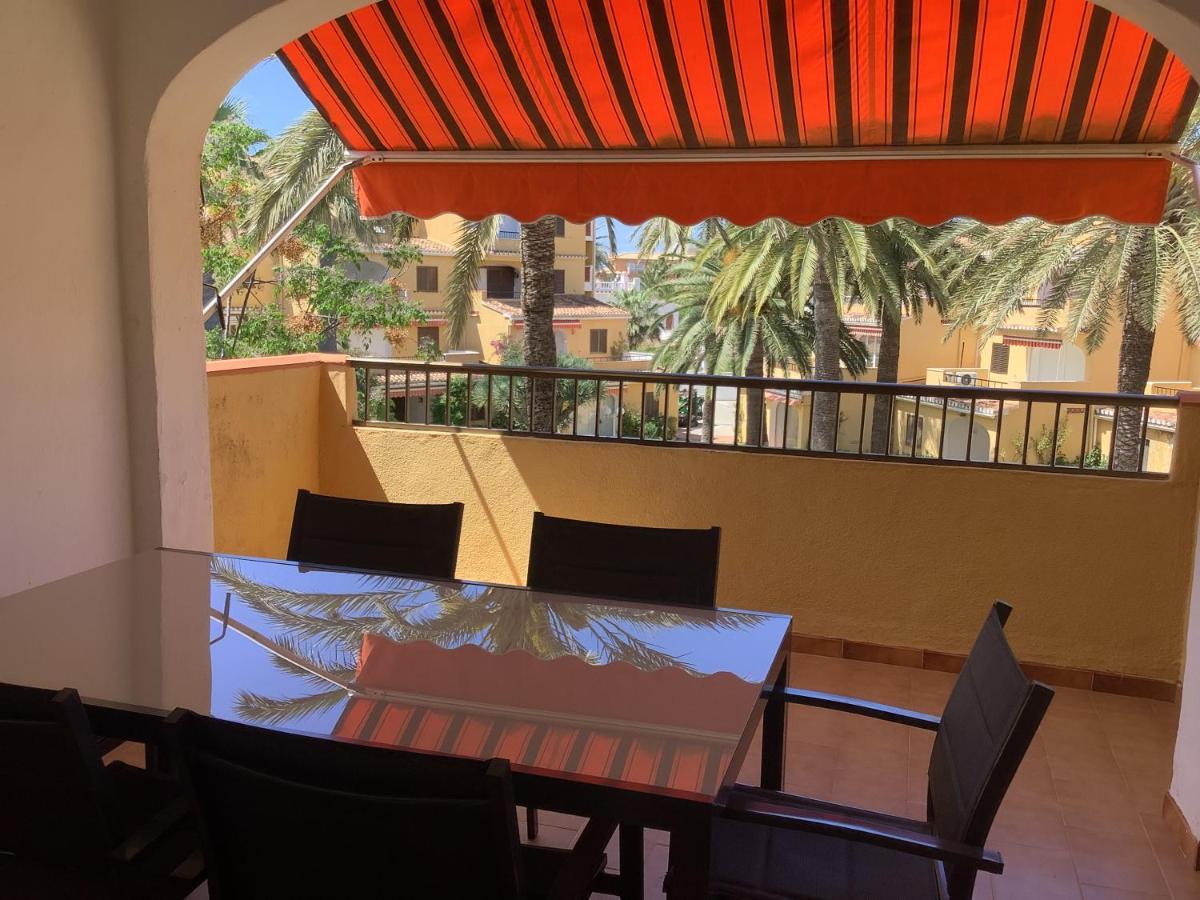 Urbanizacion primera línea de playa Denia Exterior foto