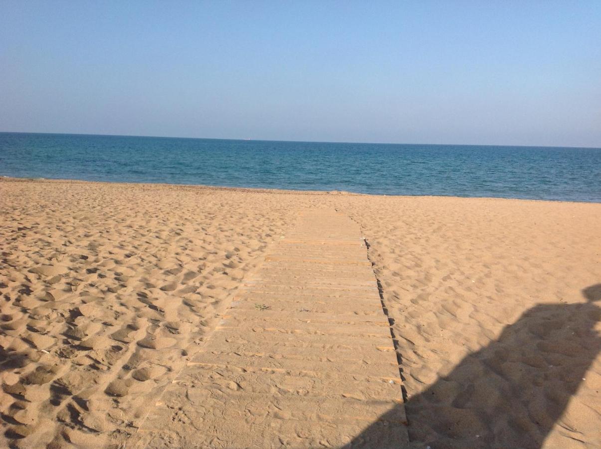 Urbanizacion primera línea de playa Denia Exterior foto